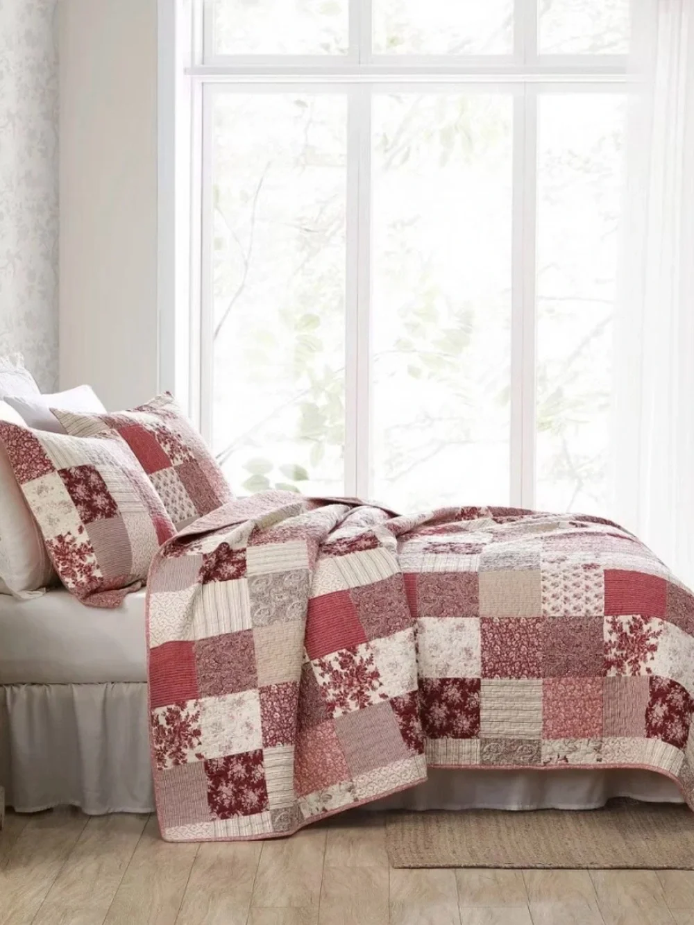 Laura Ashley King Celina Patchwork Quilt Bedding Red Floral ~ Vintage Inspired